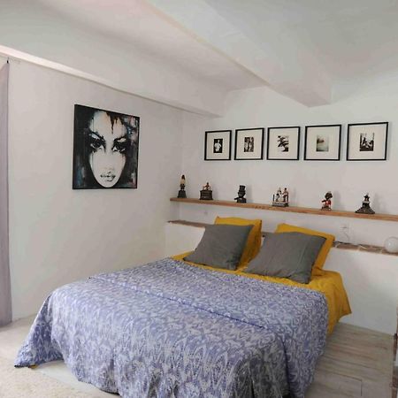 Appartement Dans Le Ciel Tourtour Kültér fotó